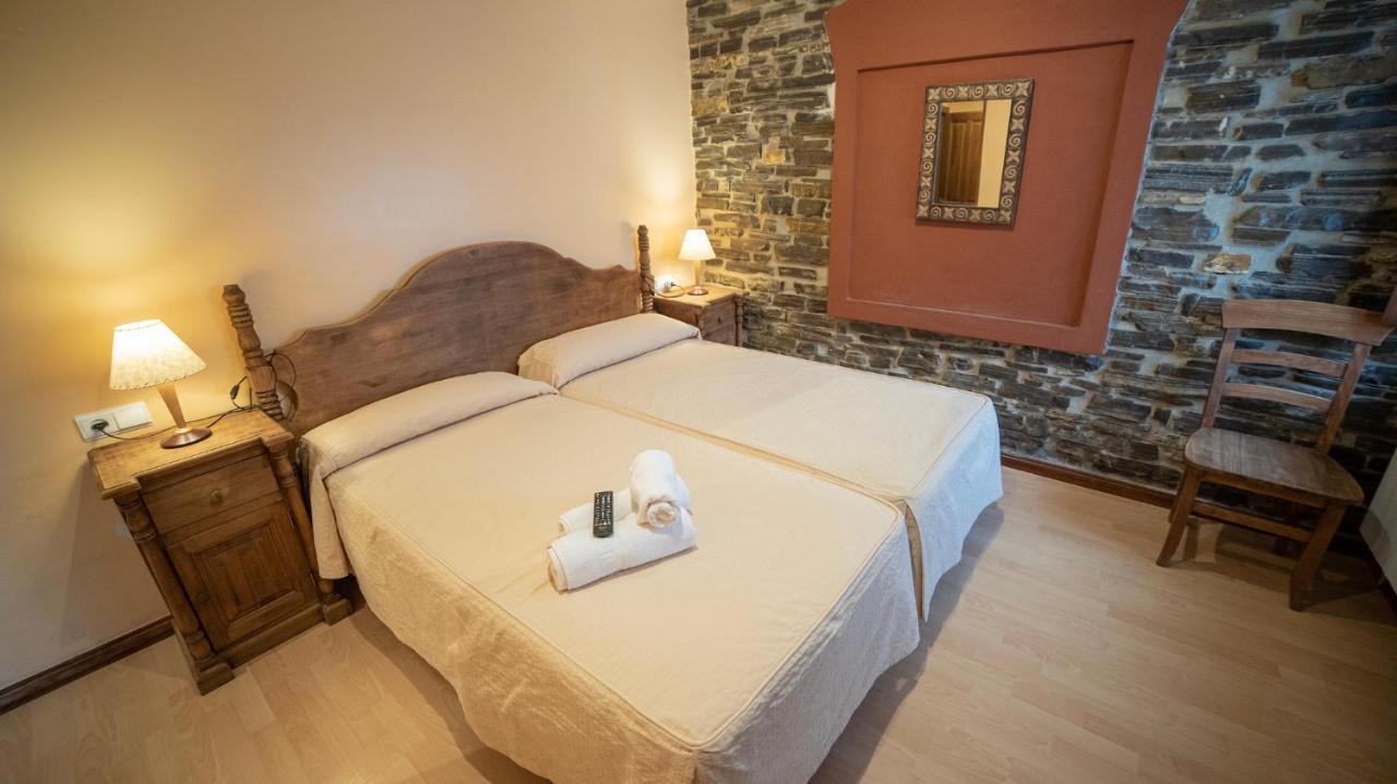 Hotel Rural Los Cerezos De Yanguas Екстер'єр фото