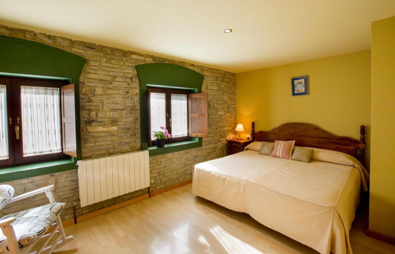 Hotel Rural Los Cerezos De Yanguas Екстер'єр фото